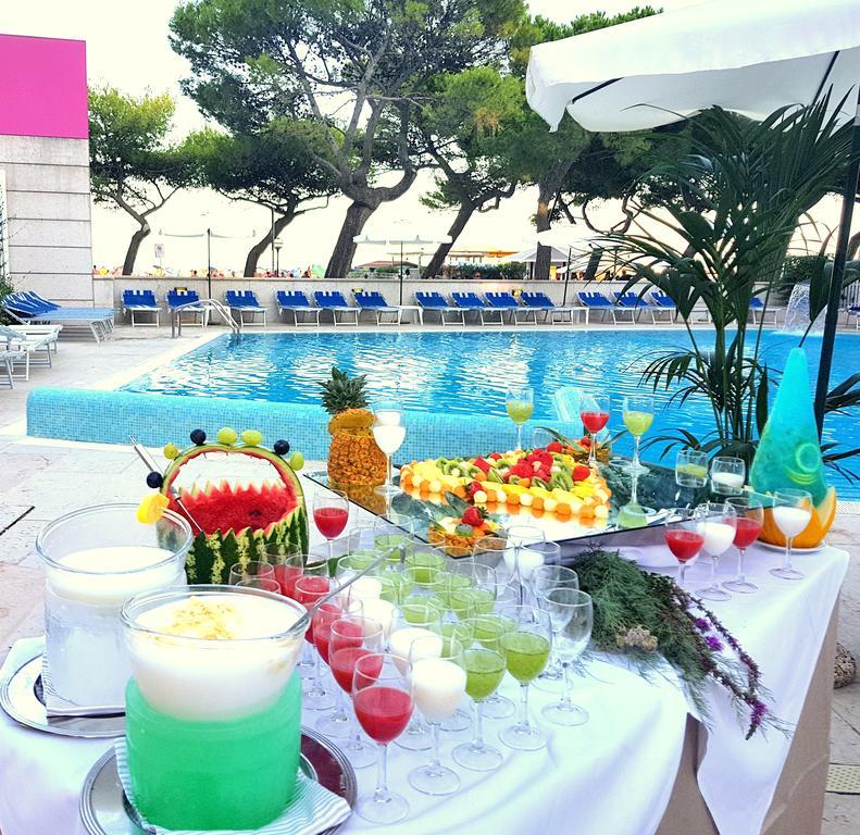 Hotel Bristol Lignano Sabbiadoro Exterior foto